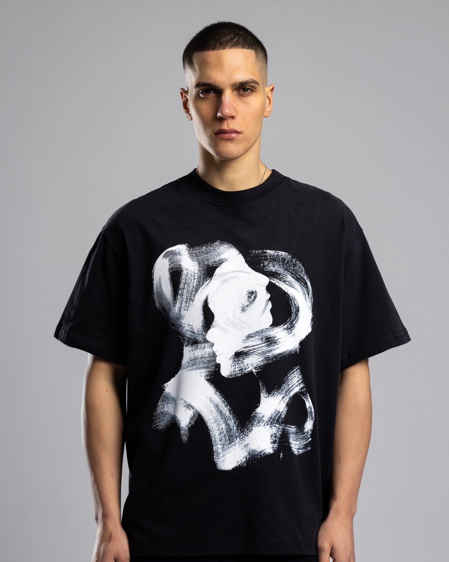 FVSION TEE IN BLACK